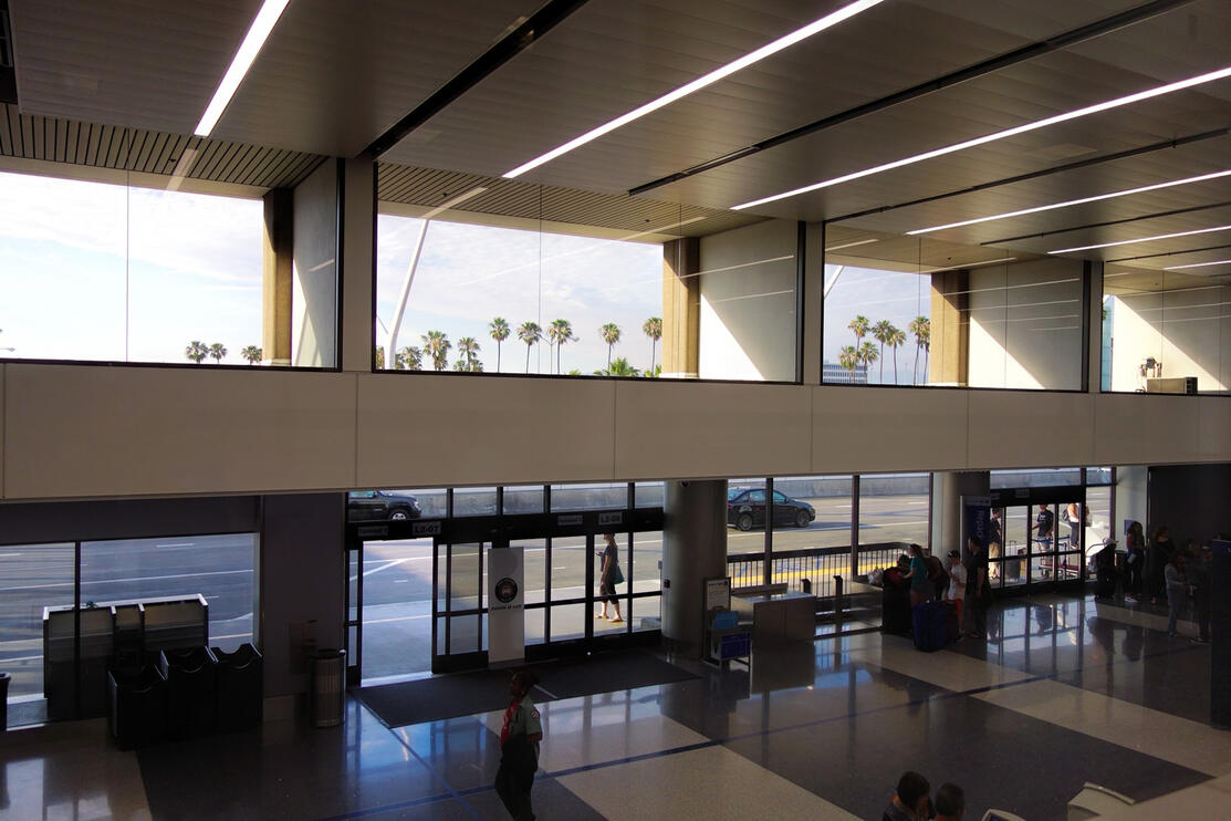 lax
